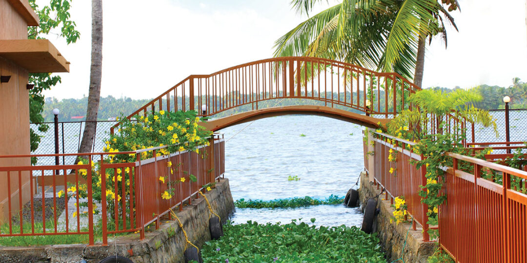 Lake View Resort Alleppey Grand Ayur Island