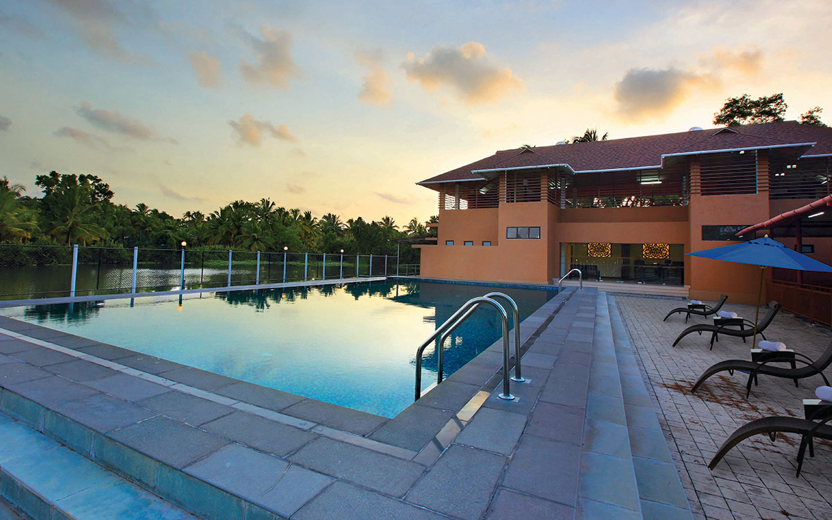 Grand ayur Island Resort Pool