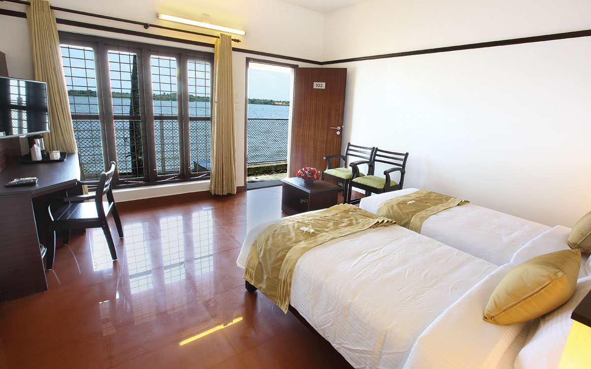 Grand Ayur Island Resort Alappuzha Room